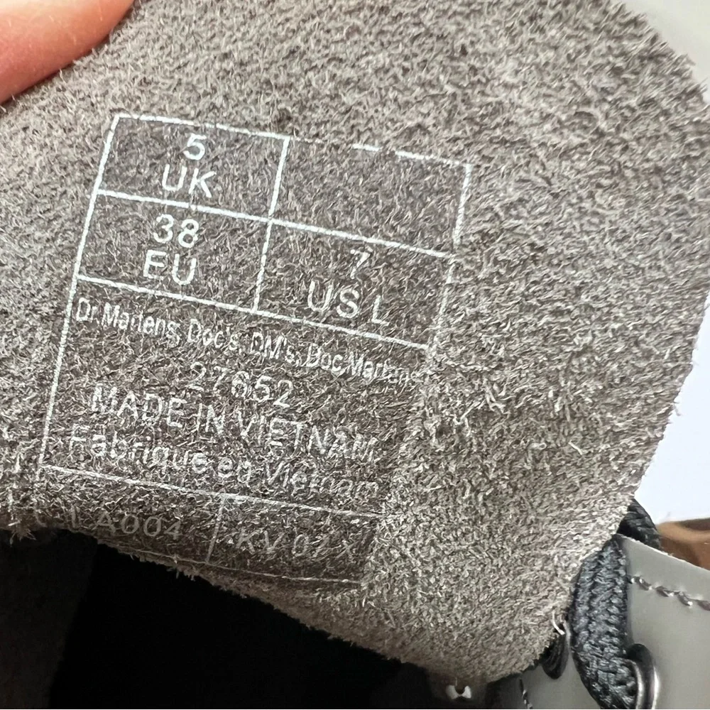 NWOB Dr. Martens 1460 WOMEN'S LEOPARD SMOOTH LEATHER LACE UP BOOTS US 7 EU 38 - Picture 13 of 14